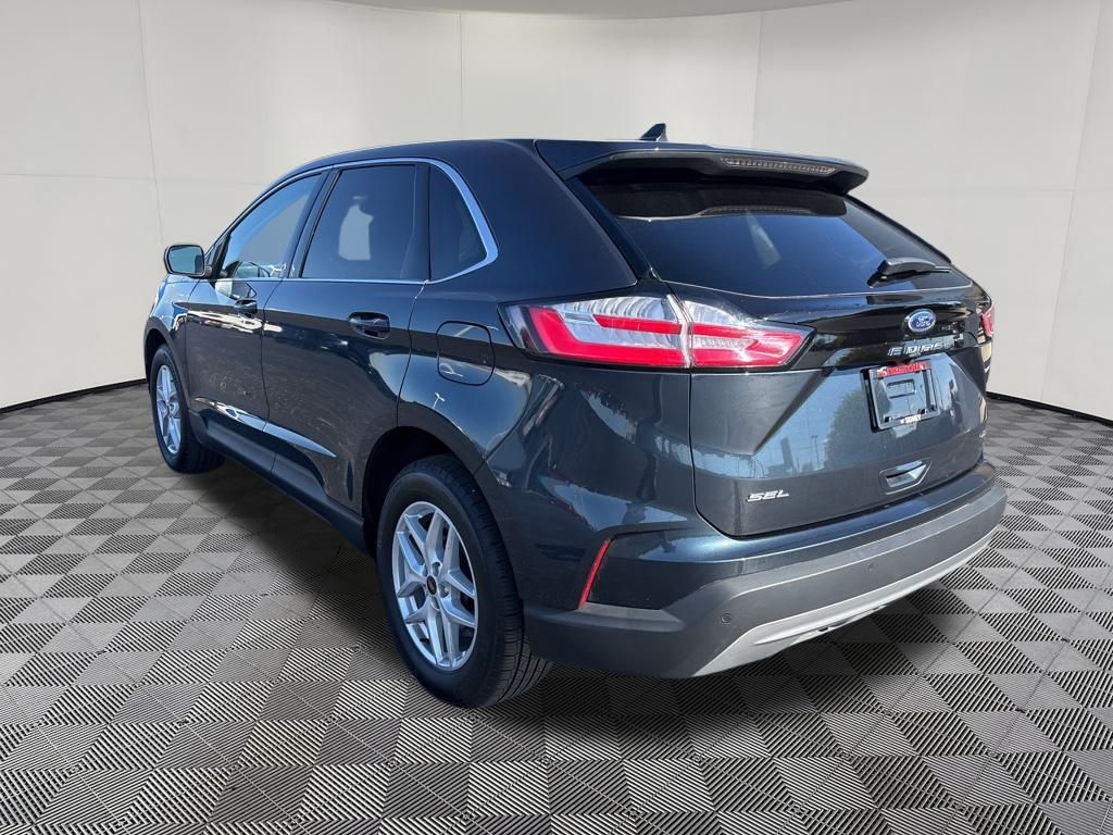 2024 Ford Edge SEL photo 3