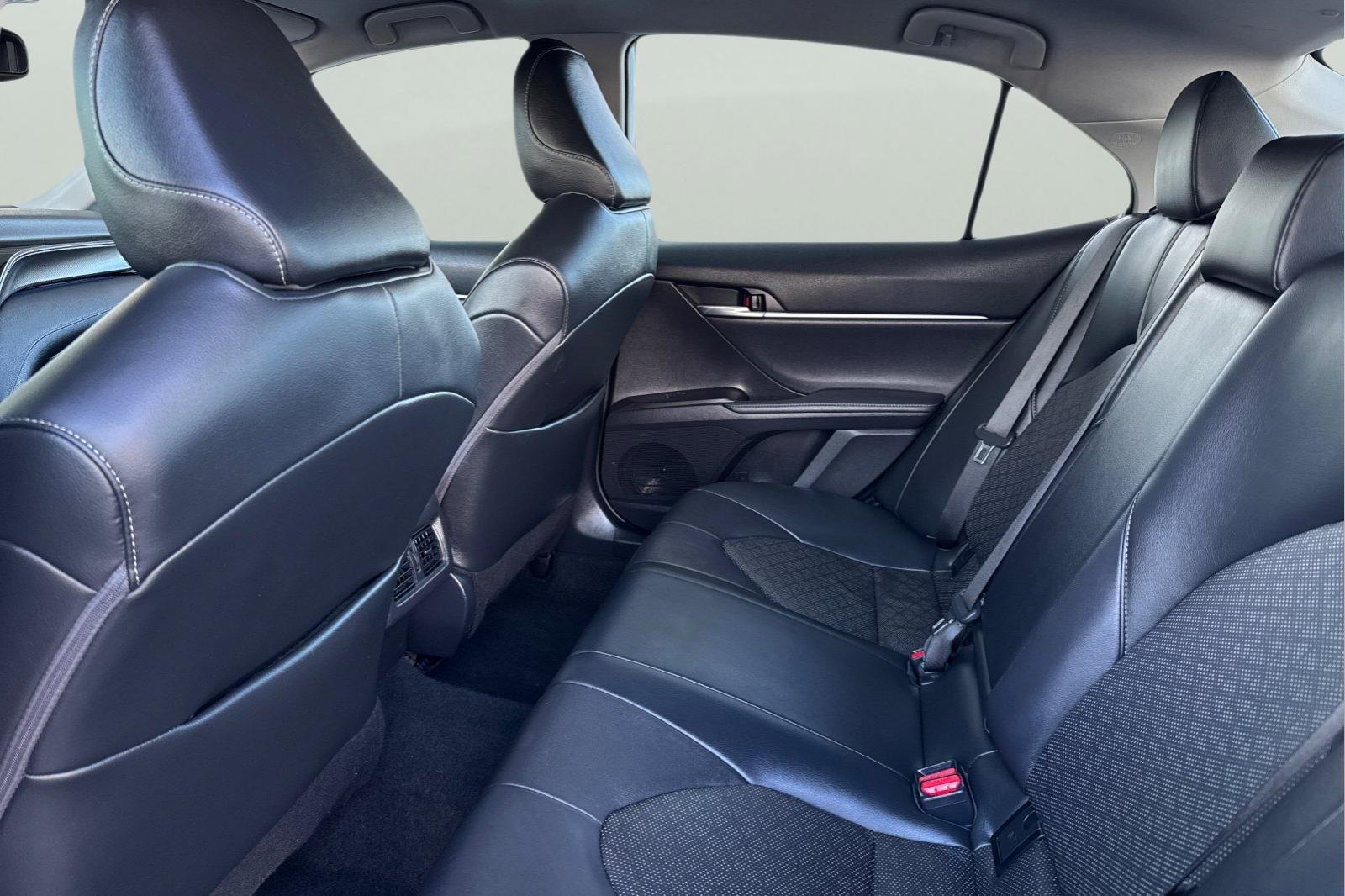 2023 Toyota Camry XSE photo 4