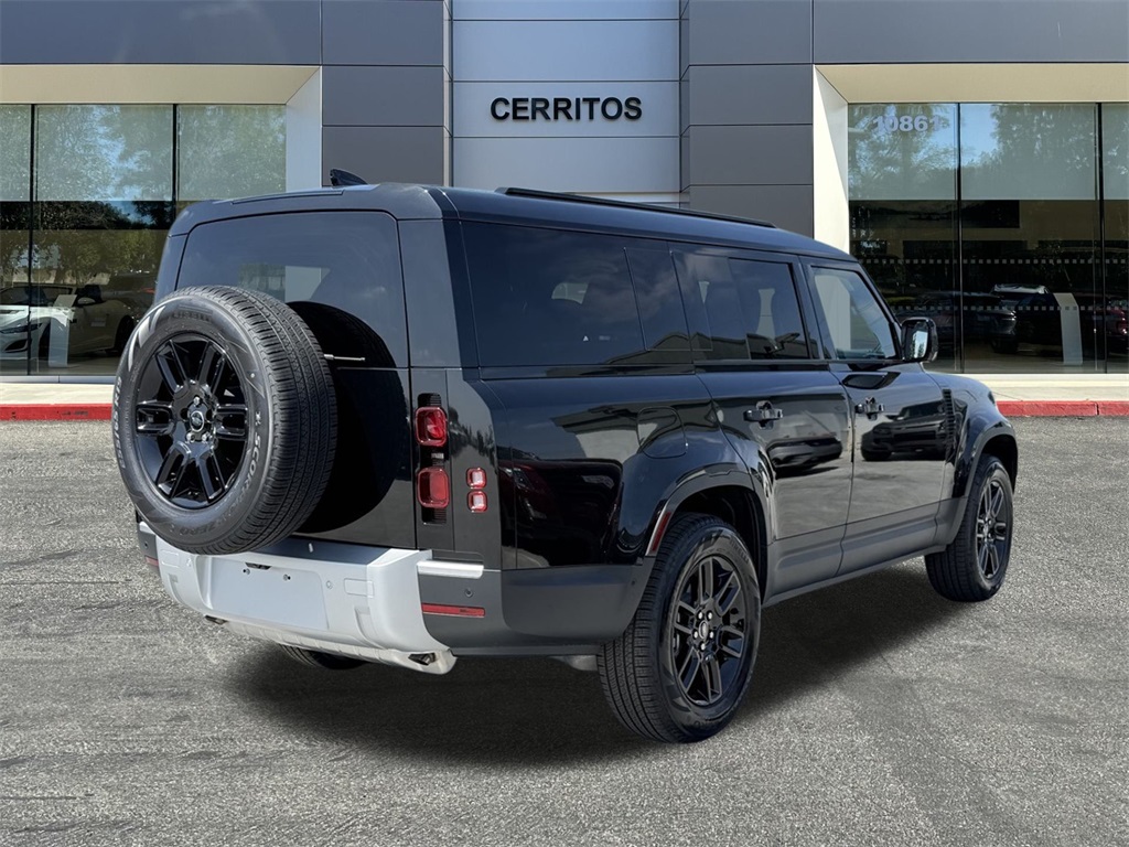 2025 Land Rover Defender 130 S photo 5