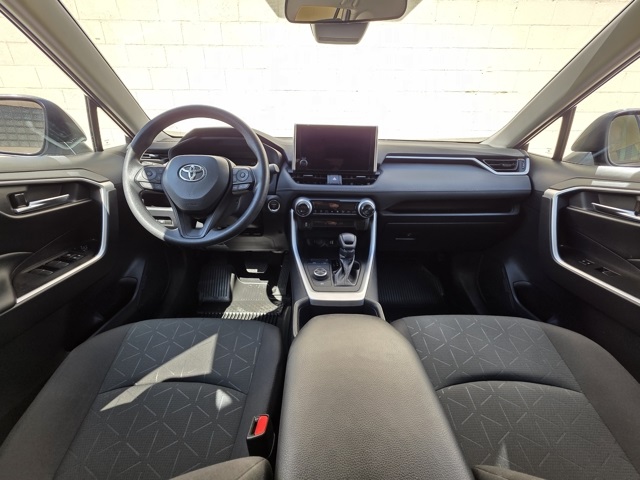 2024 Toyota RAV4 Hybrid XLE photo 14