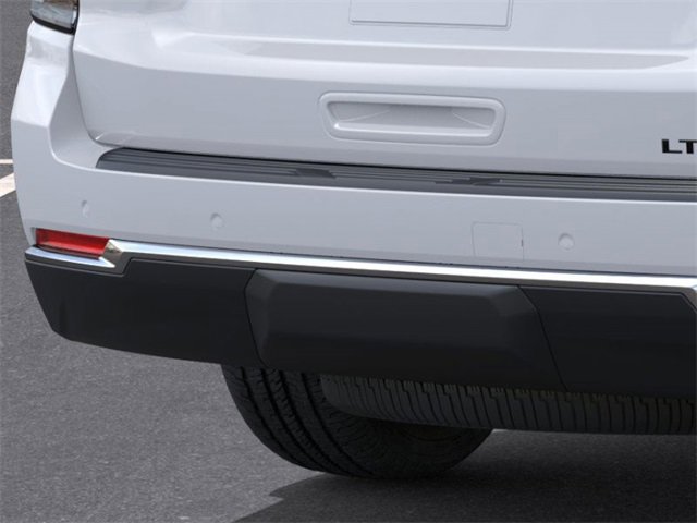 2026 Chevrolet Suburban LT photo 14