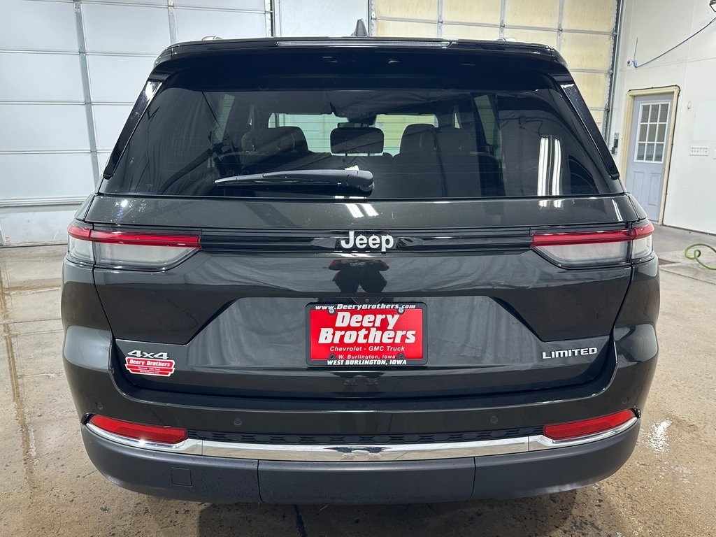 2024 Jeep Grand Cherokee Limited photo 4