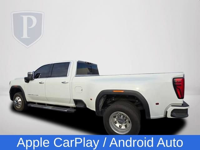 2024 Gmc Sierra 3500 HD Denali photo 3