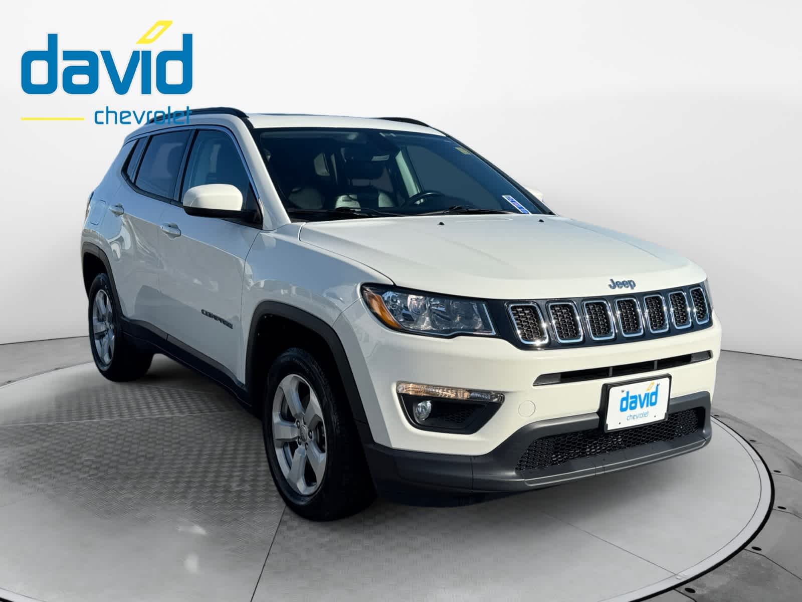 2021 Jeep Compass Latitude photo 2