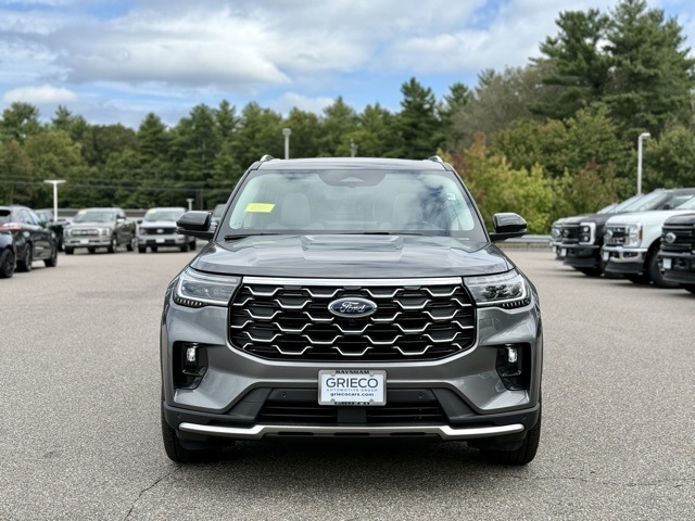 2025 Ford Explorer Platinum photo 10