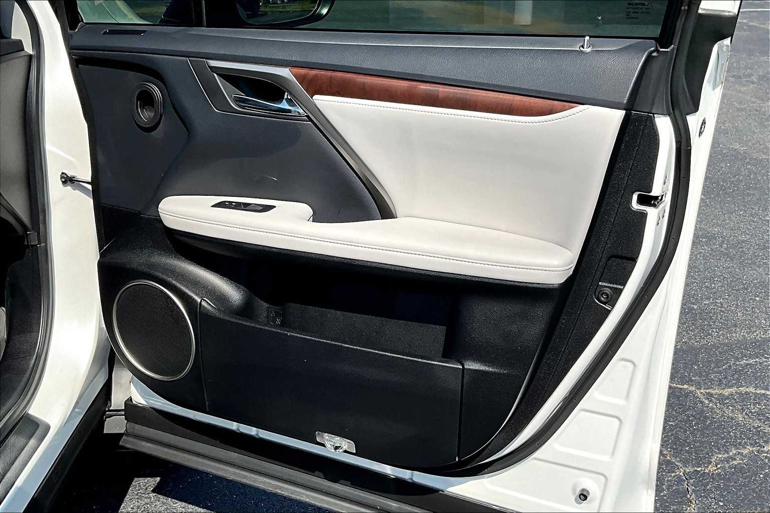 2022 Lexus RX Premium photo 21