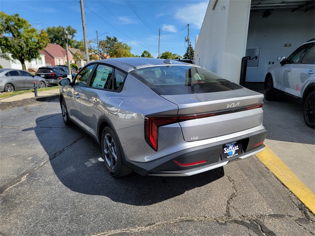 2025 Kia K4 LXS photo 5