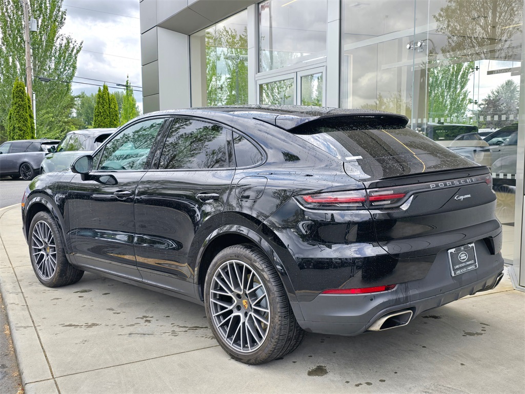 2021 Porsche Cayenne E-Hybrid Coupe Base photo 5