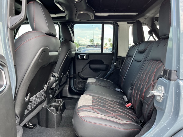 2025 Jeep Wrangler Rubicon photo 17