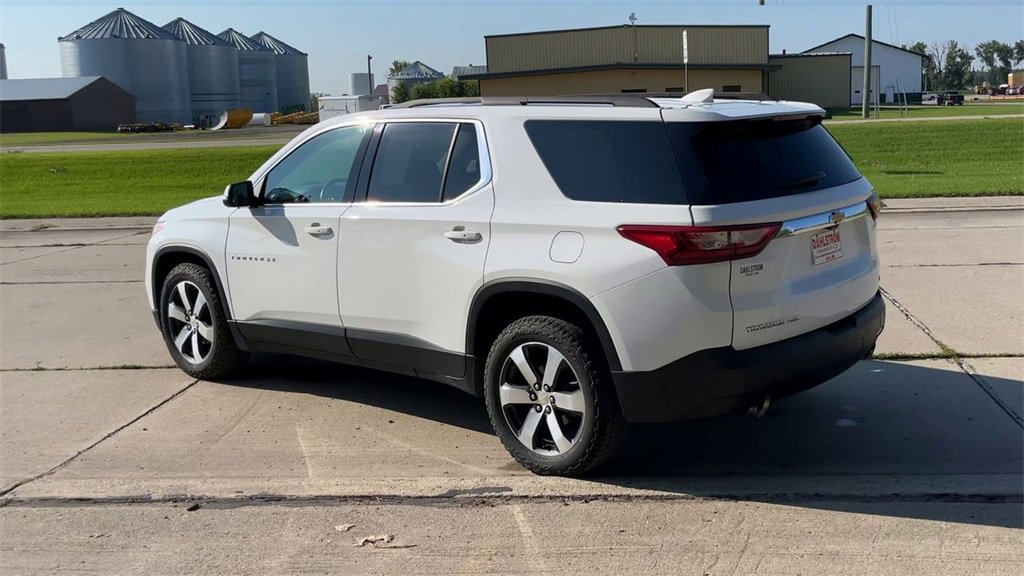 2021 Chevrolet Traverse Leather photo 4