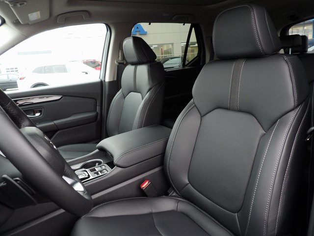 2025 Honda Pilot Touring photo 18