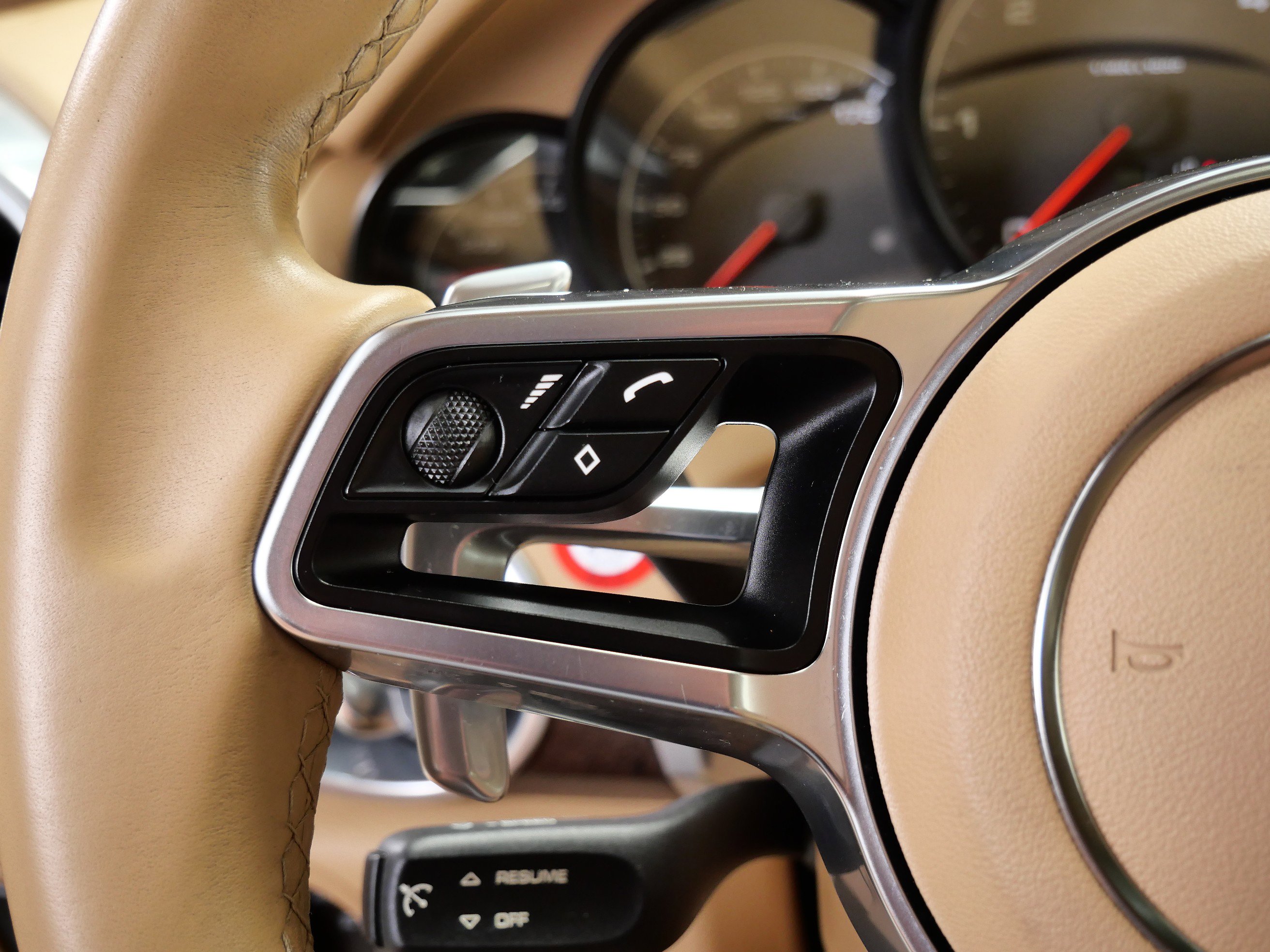 2015 Porsche Cayenne Diesel photo 24