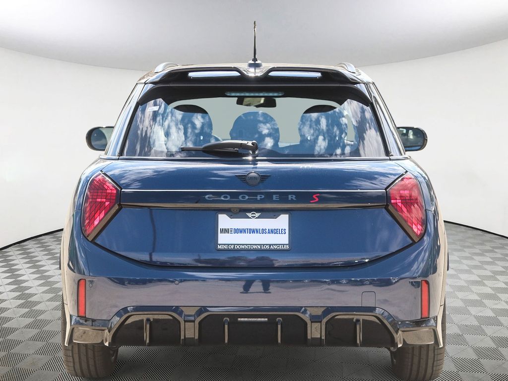 2026 Mini Cooper 4 Door Hardtop photo 2