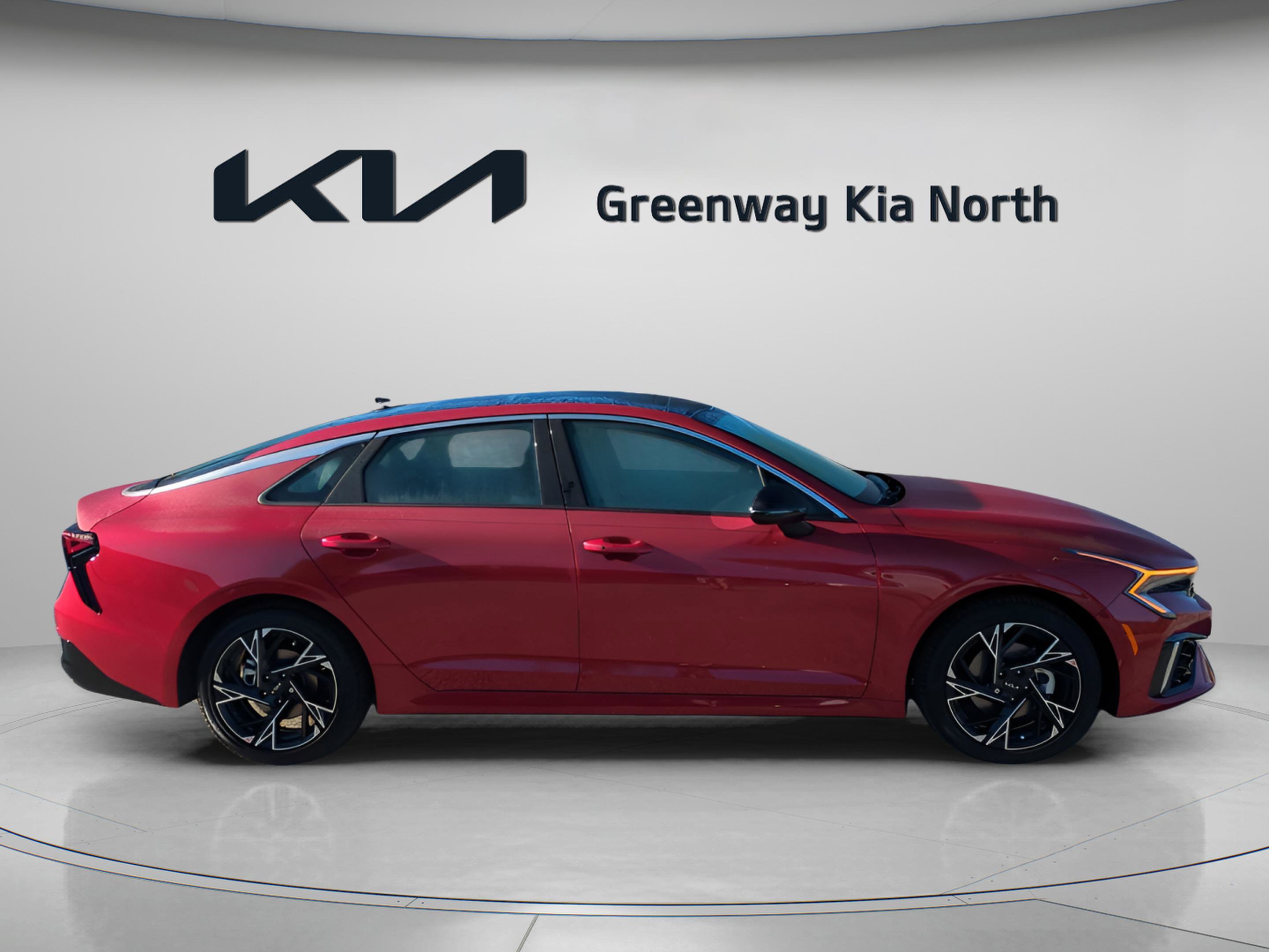 2025 Kia K5 GT-Line photo 8