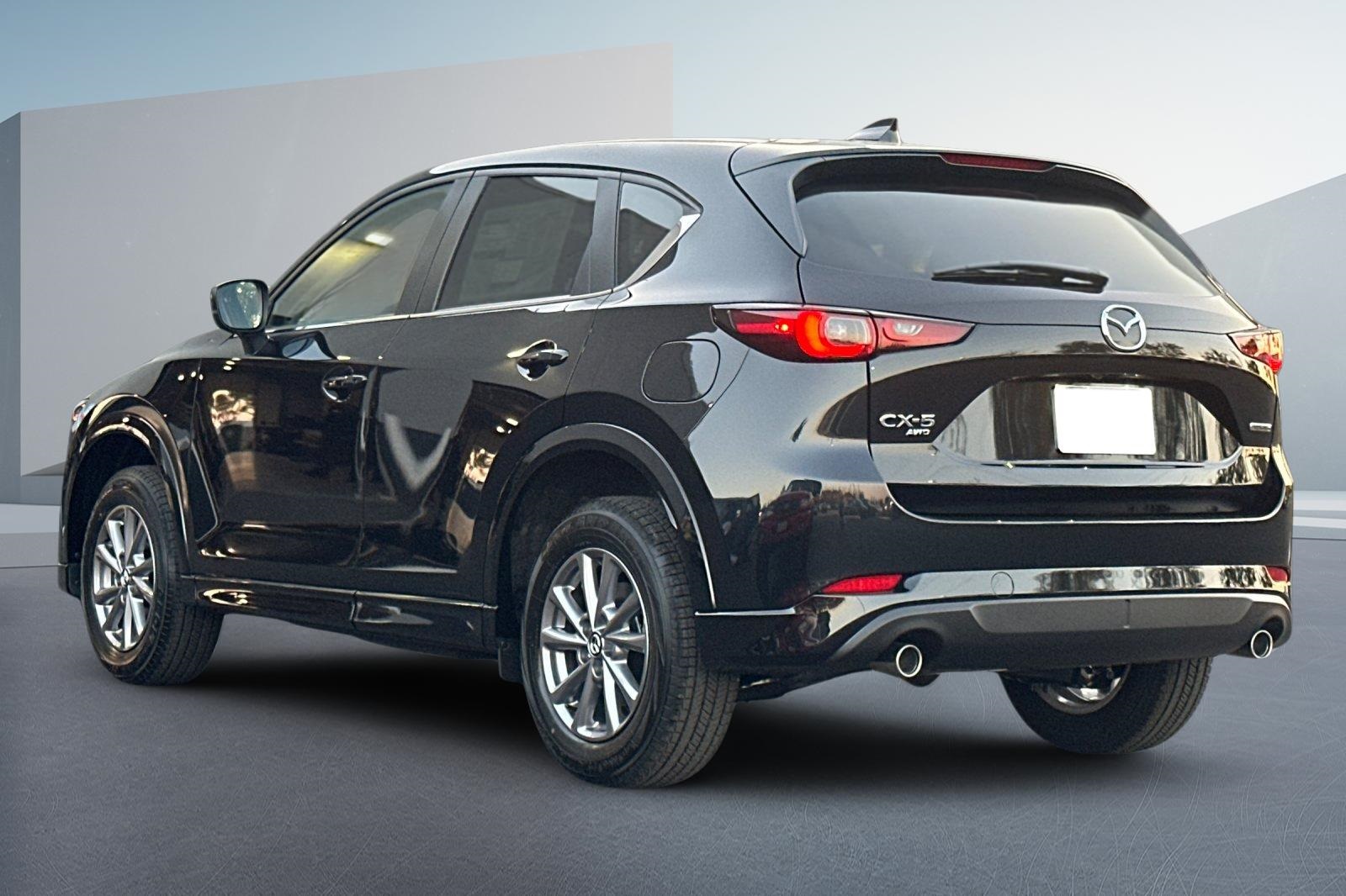 2025 Mazda CX-5 2.5 S Preferred photo 5