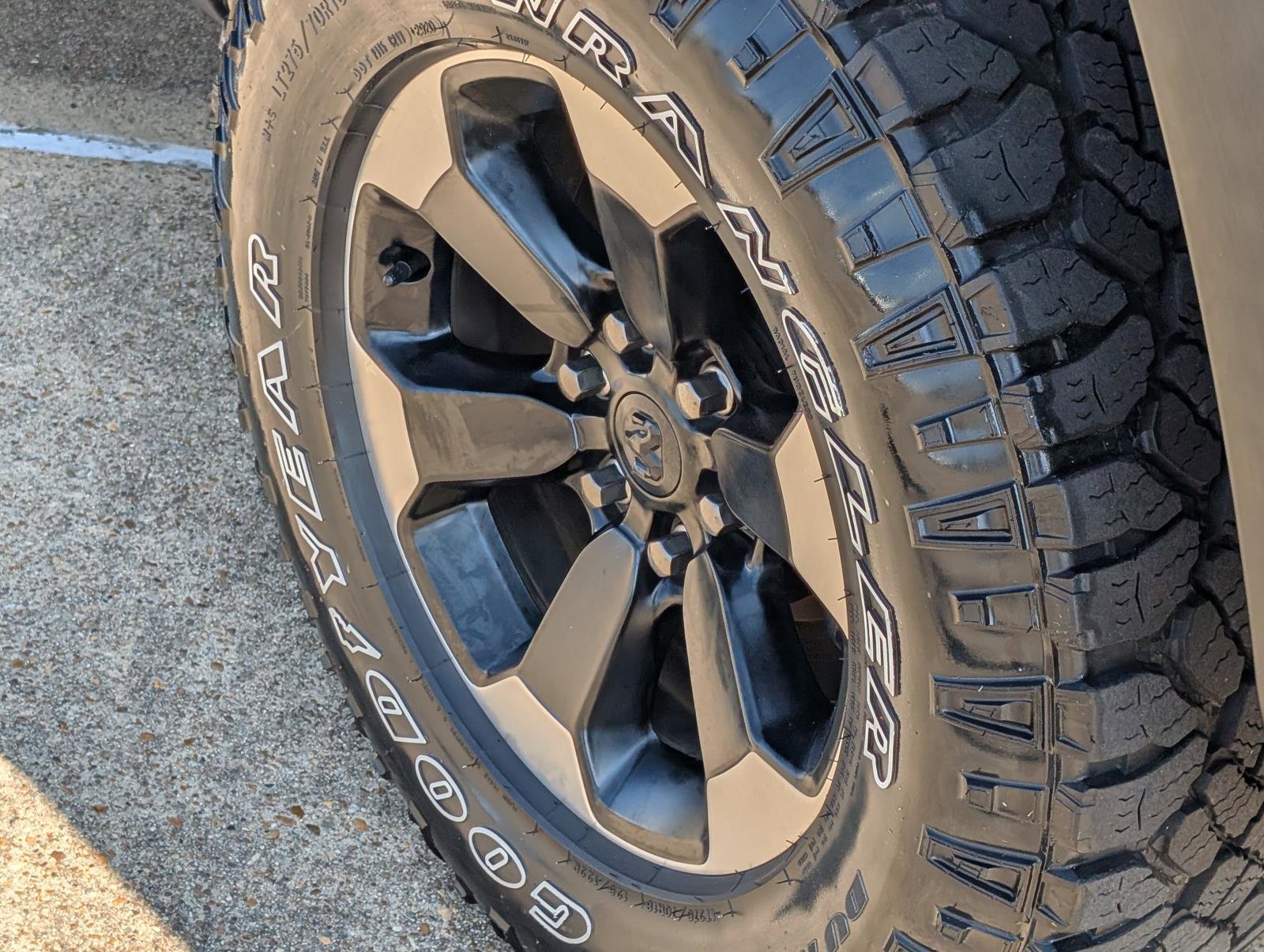 2020 Ram 1500 Rebel photo 7
