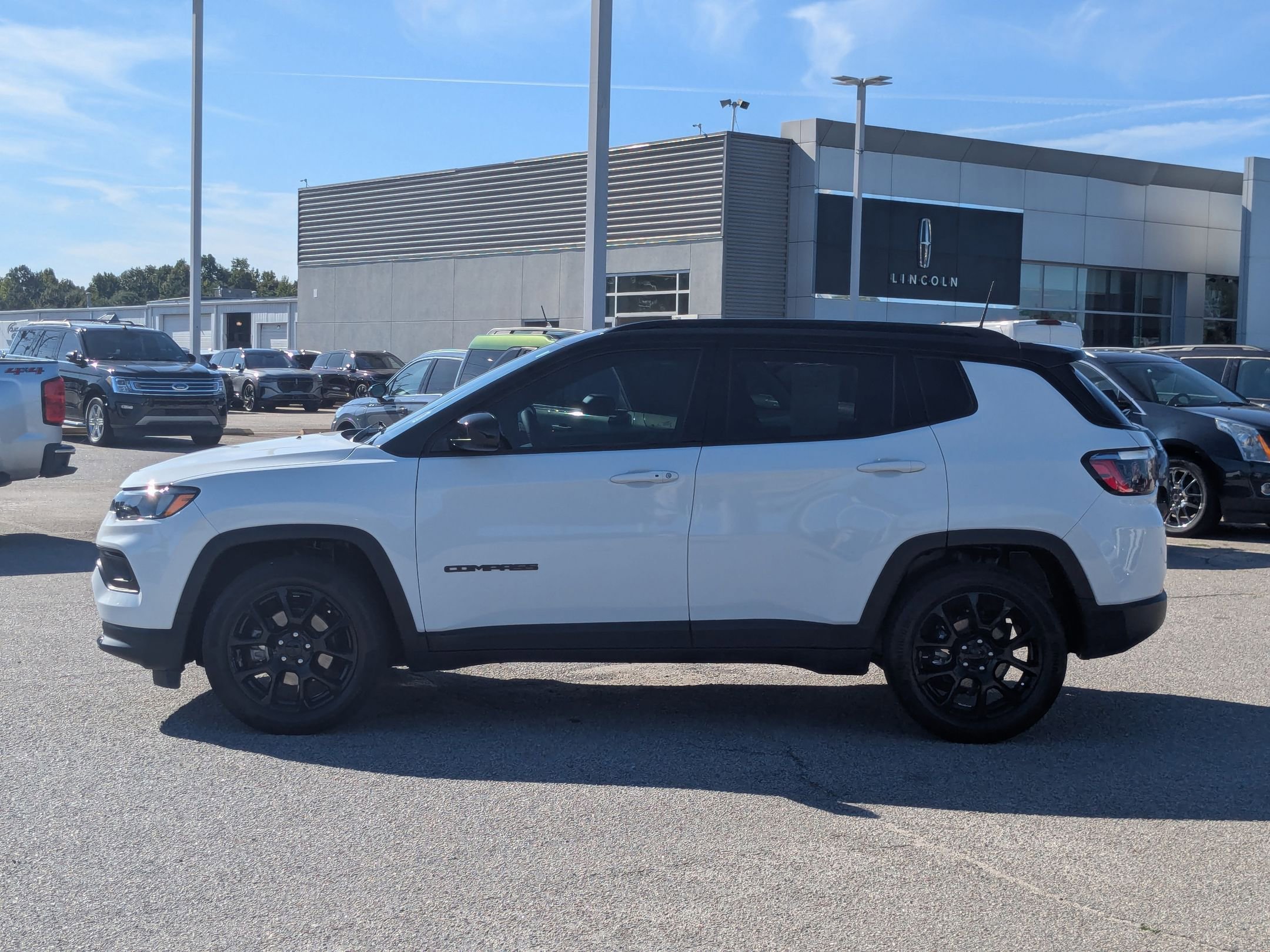 2022 Jeep Compass Altitude photo 8