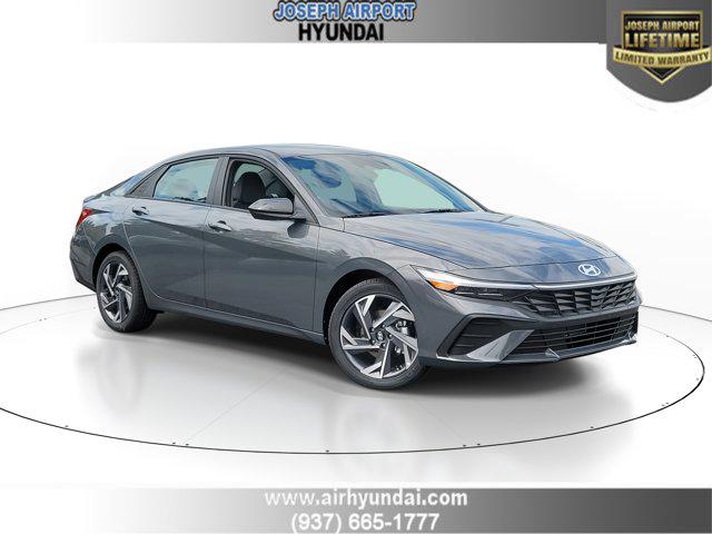 2025 Hyundai Elantra SEL's photo