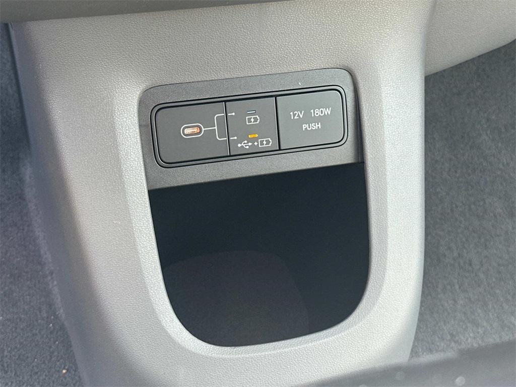 2025 Hyundai Ioniq 5 SEL photo 18