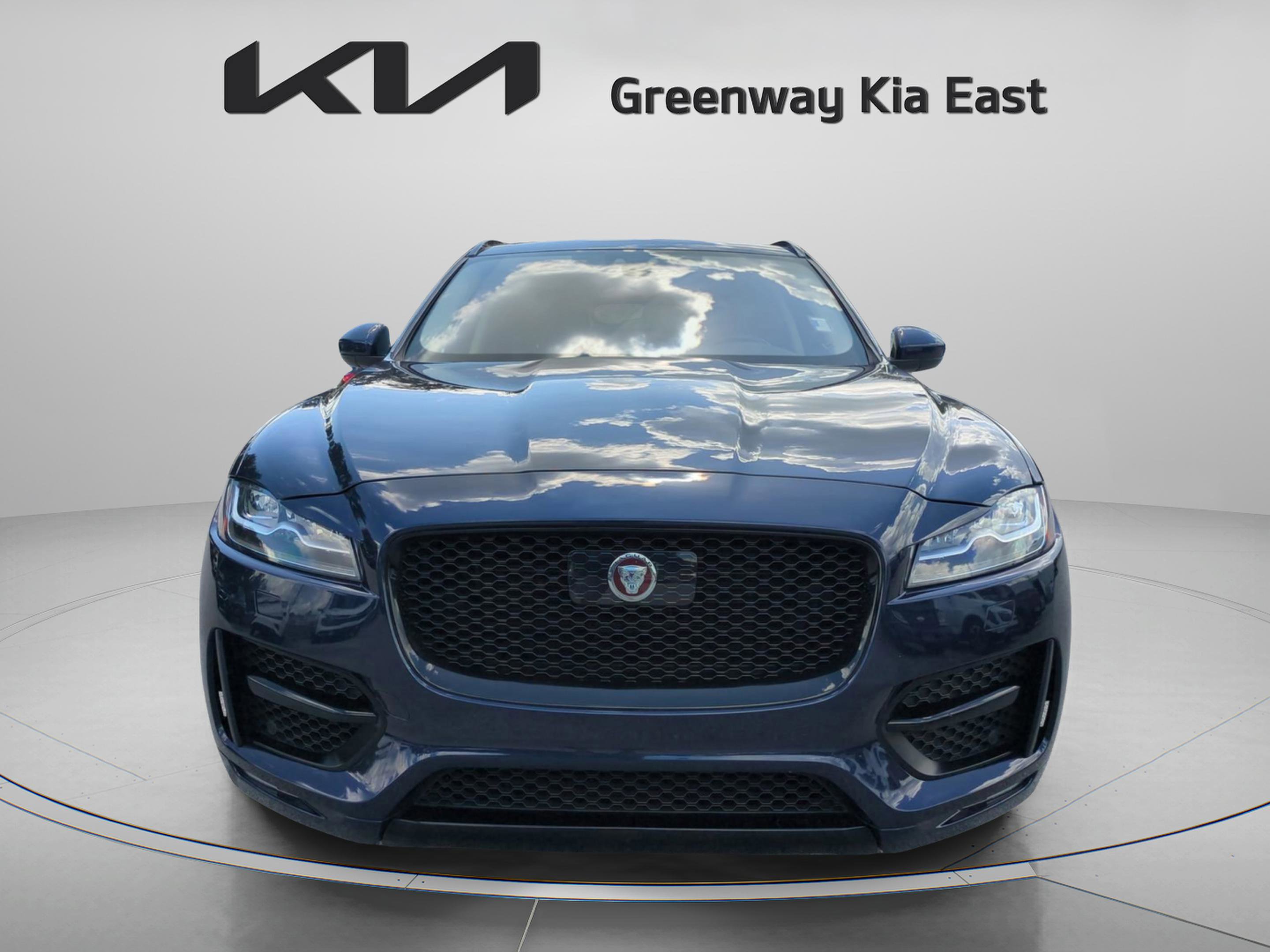 2019 Jaguar F-PACE R-Sport photo 4