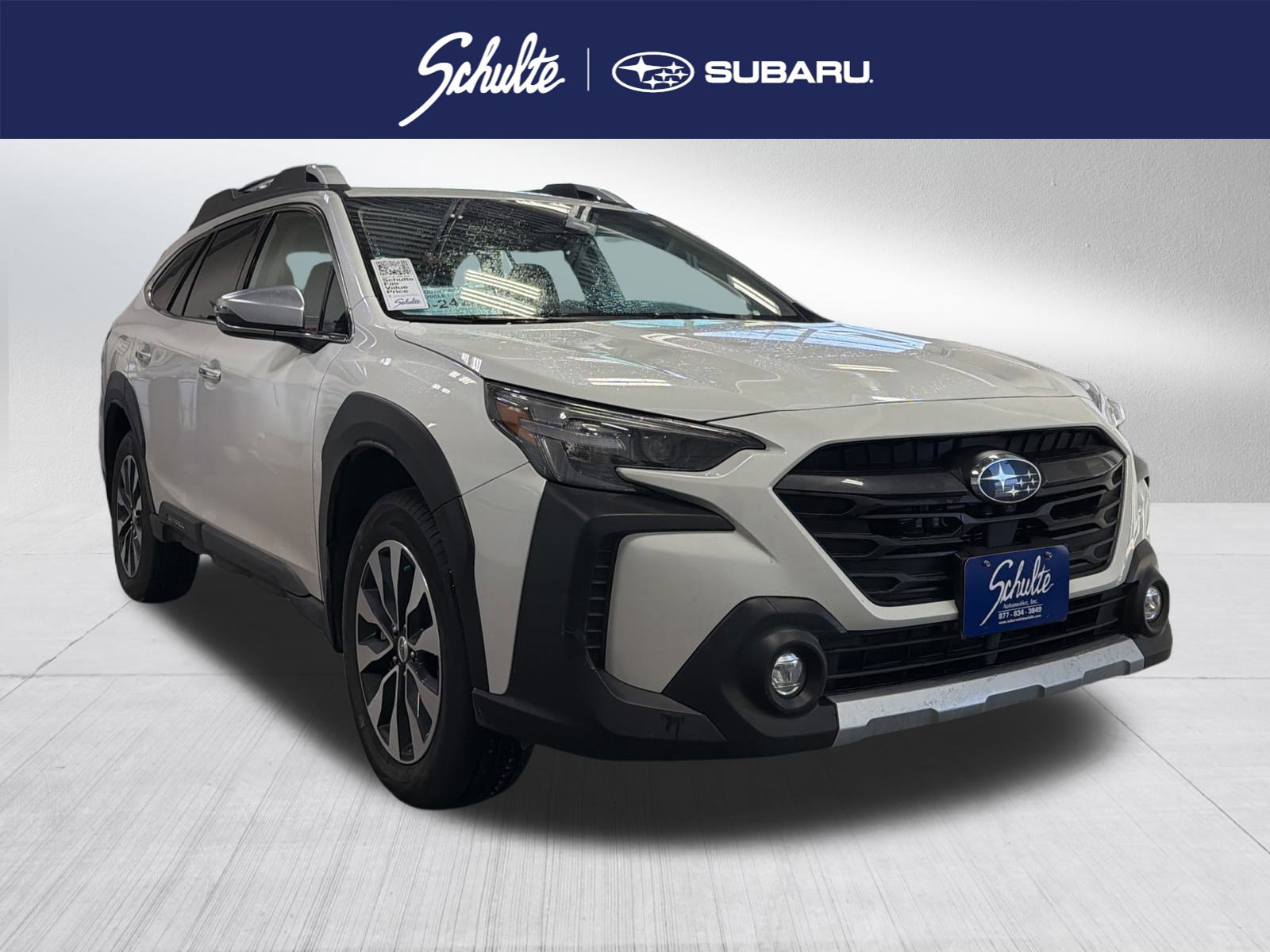 2025 Subaru Outback Touring's photo