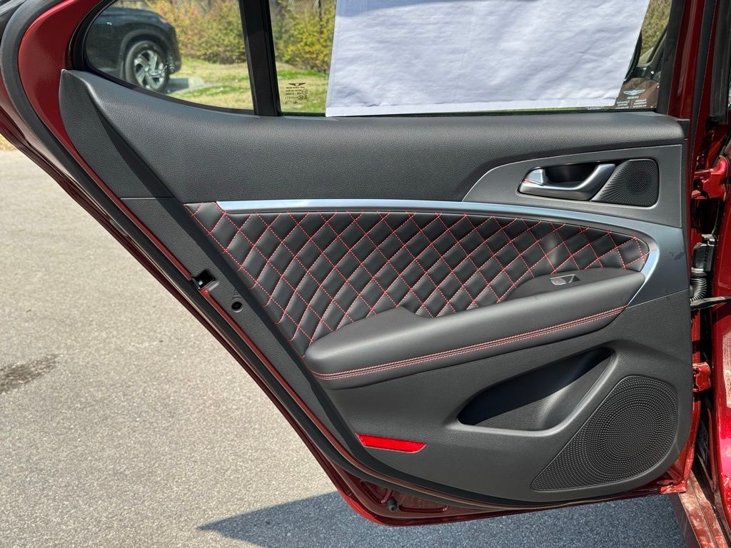 2025 Genesis G70 3.3T Sport Advanced photo 21