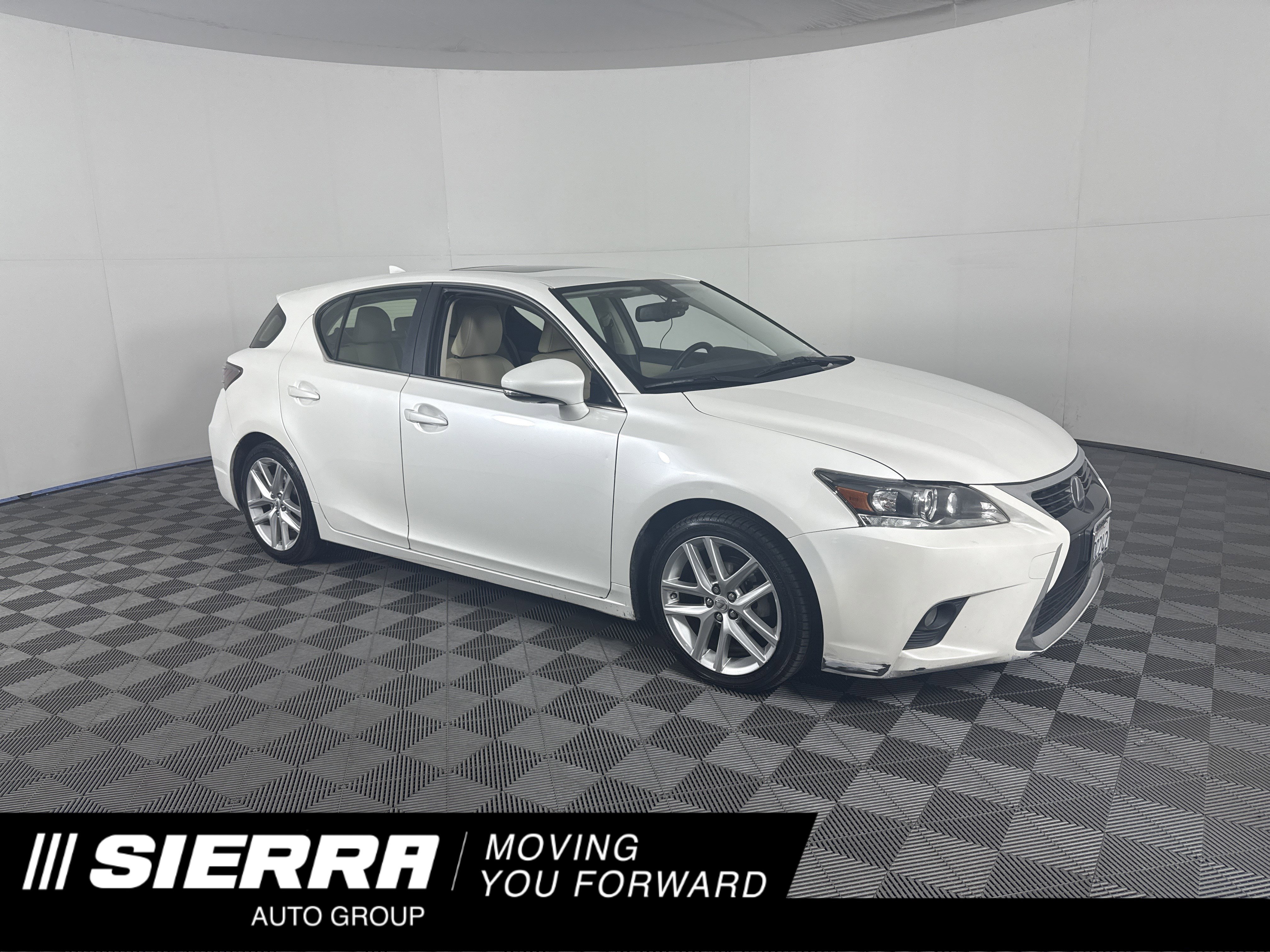 2017 Lexus CT 200h Base's photo