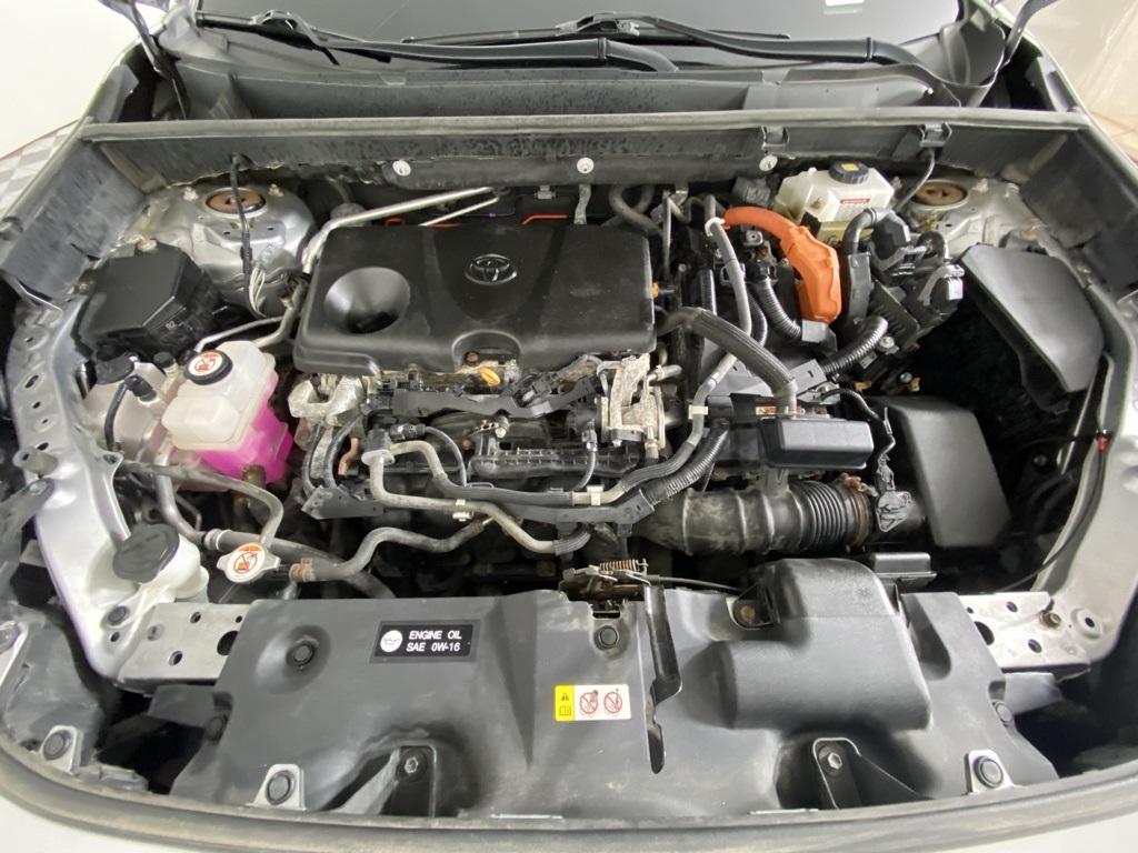2020 Toyota RAV4 Hybrid XLE photo 17