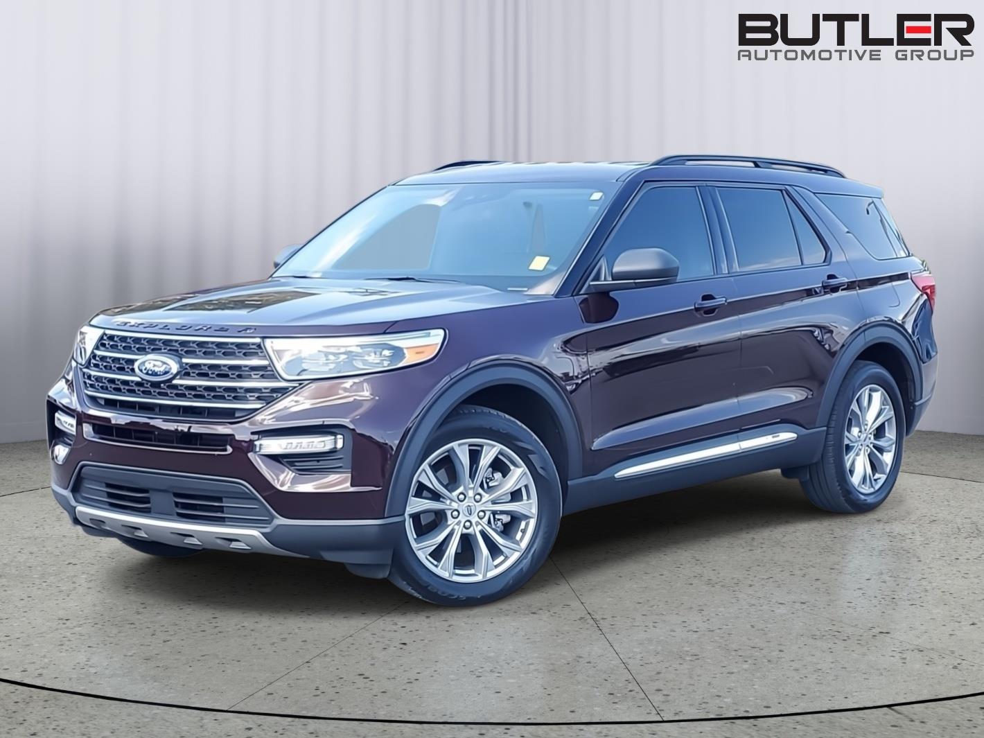 2023 Ford Explorer XLT's photo