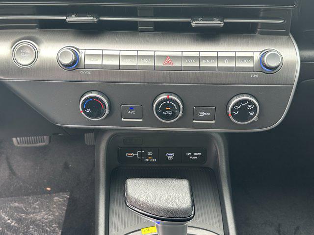 2026 Hyundai Kona SE photo 25