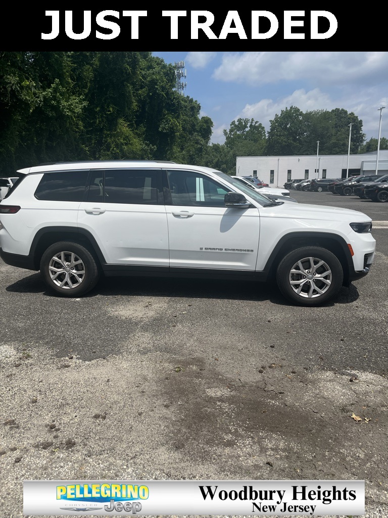 2022 Jeep Grand Cherokee Limited photo 3