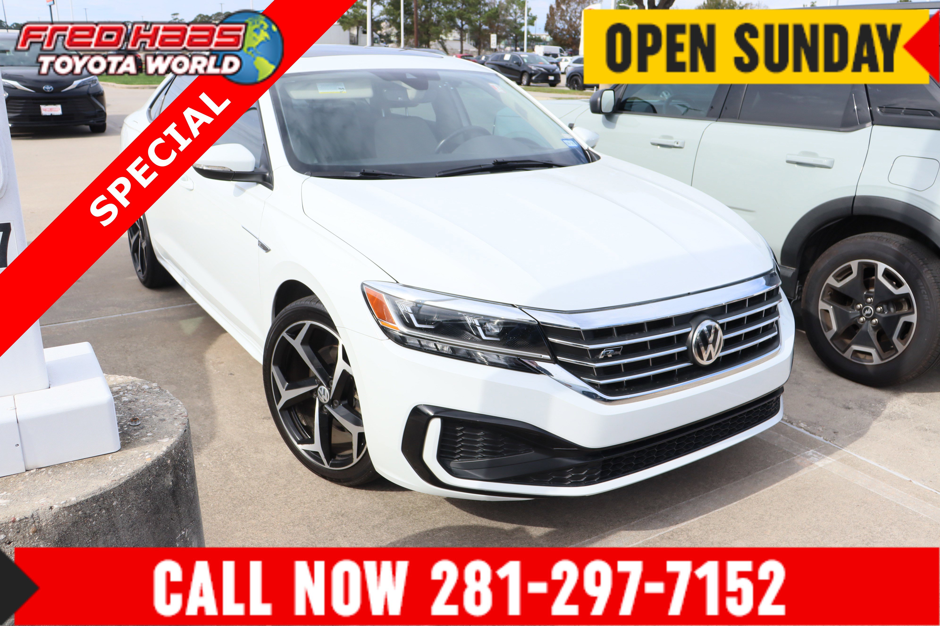 2020 Volkswagen Passat R-Line's photo