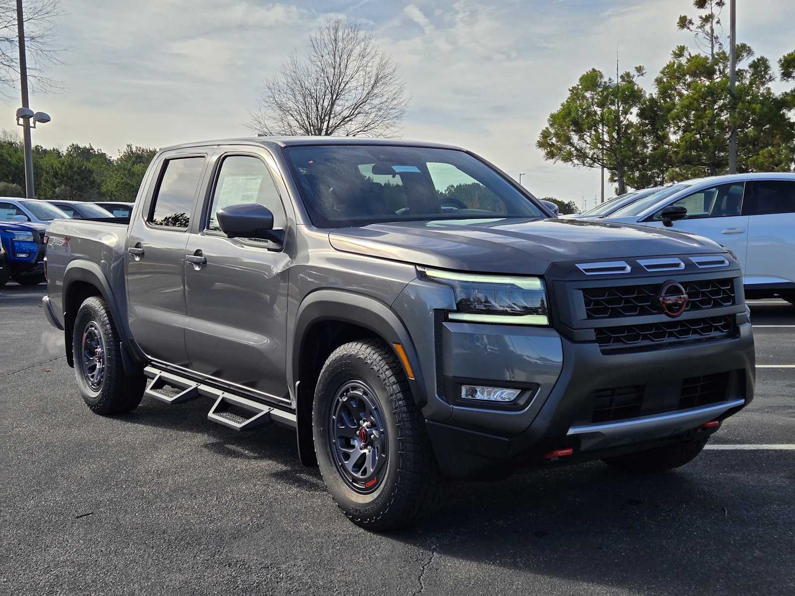 2026 Nissan Frontier PRO-X's photo