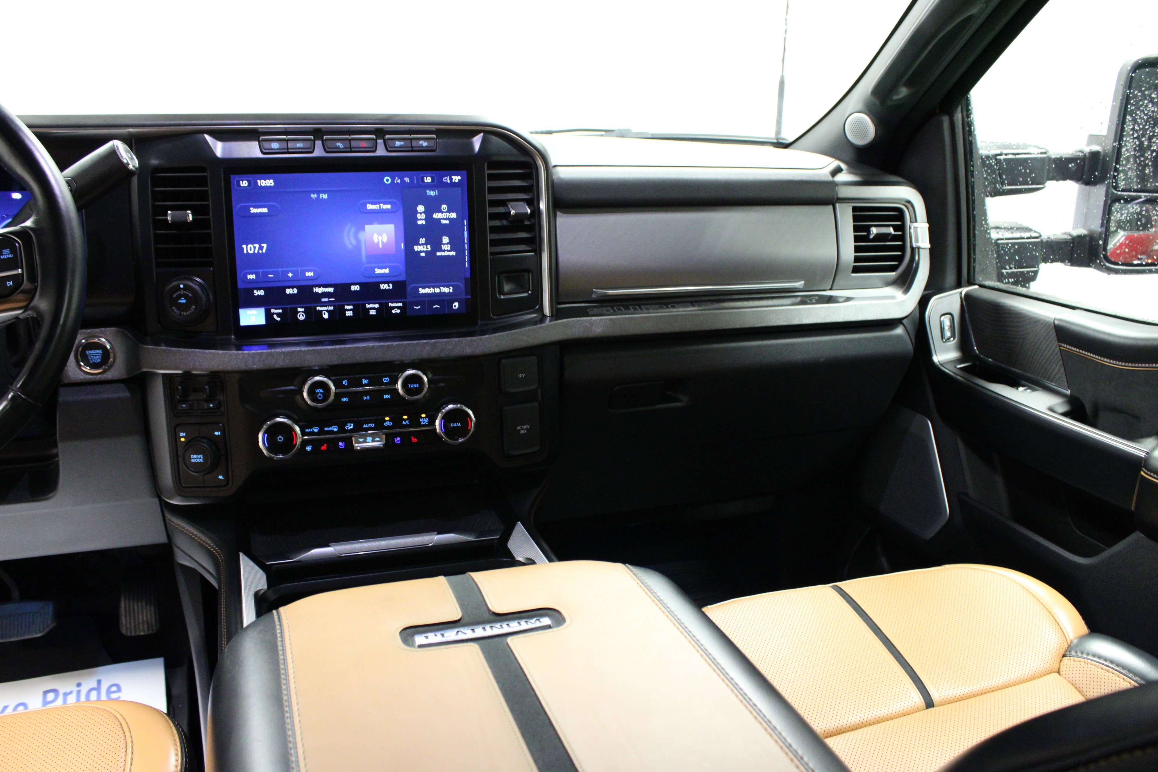 2024 Ford F-450 Platinum photo 16