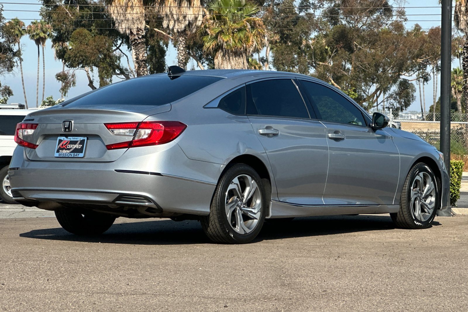 2019 Honda Accord EX-L photo 4