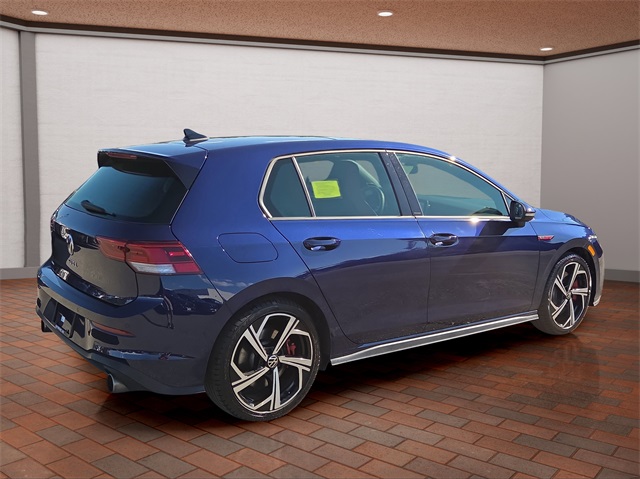 2024 Volkswagen Golf GTI SE photo 3