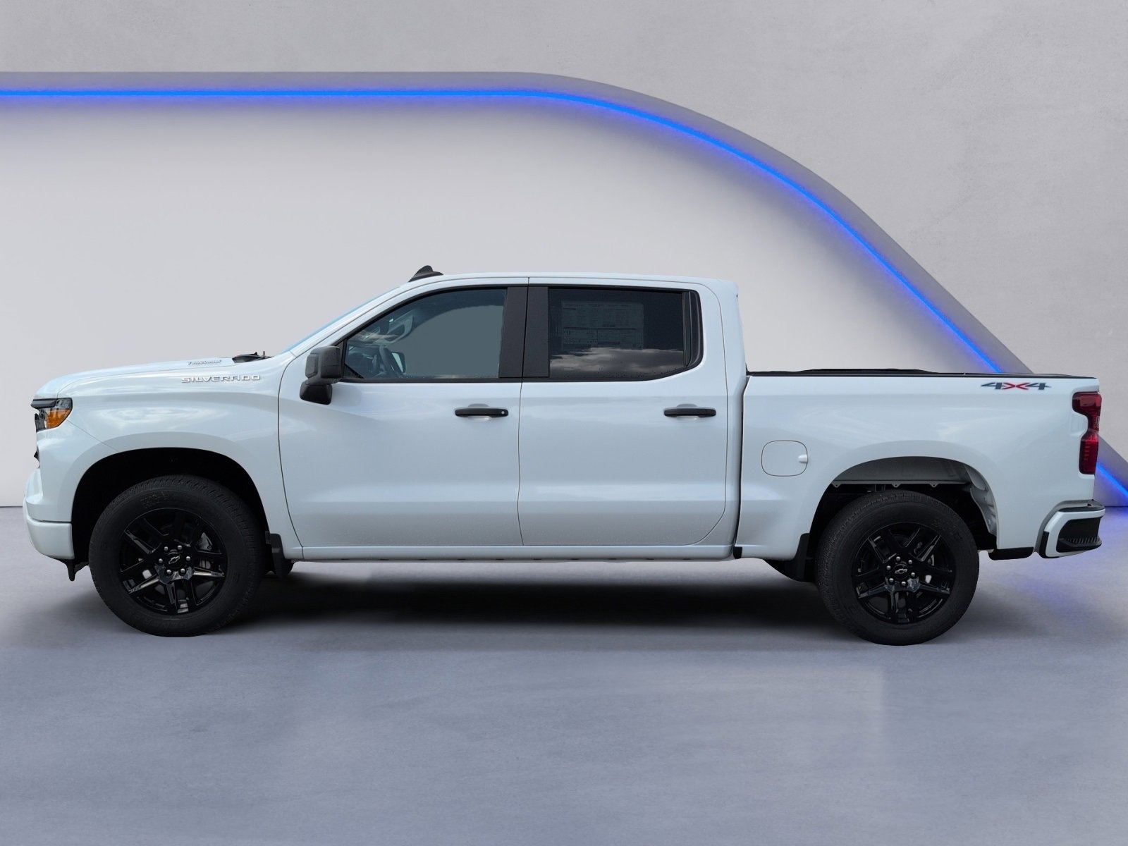 2025 Chevrolet Silverado 1500 Custom photo 3