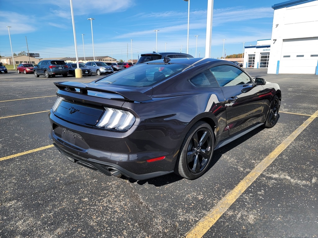 2022 Ford Mustang EcoBoost Premium photo 3