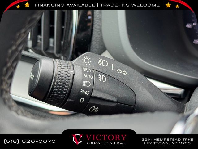 2024 Volvo XC60 B5 Core photo 30