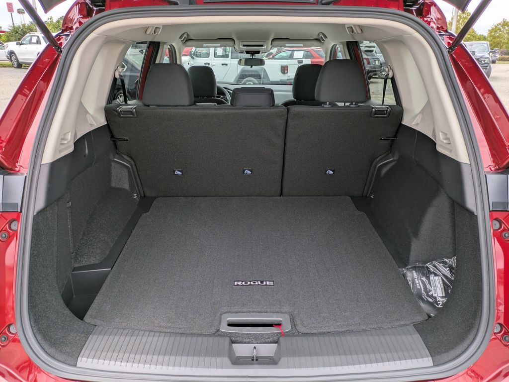 2026 Nissan Rogue S photo 11