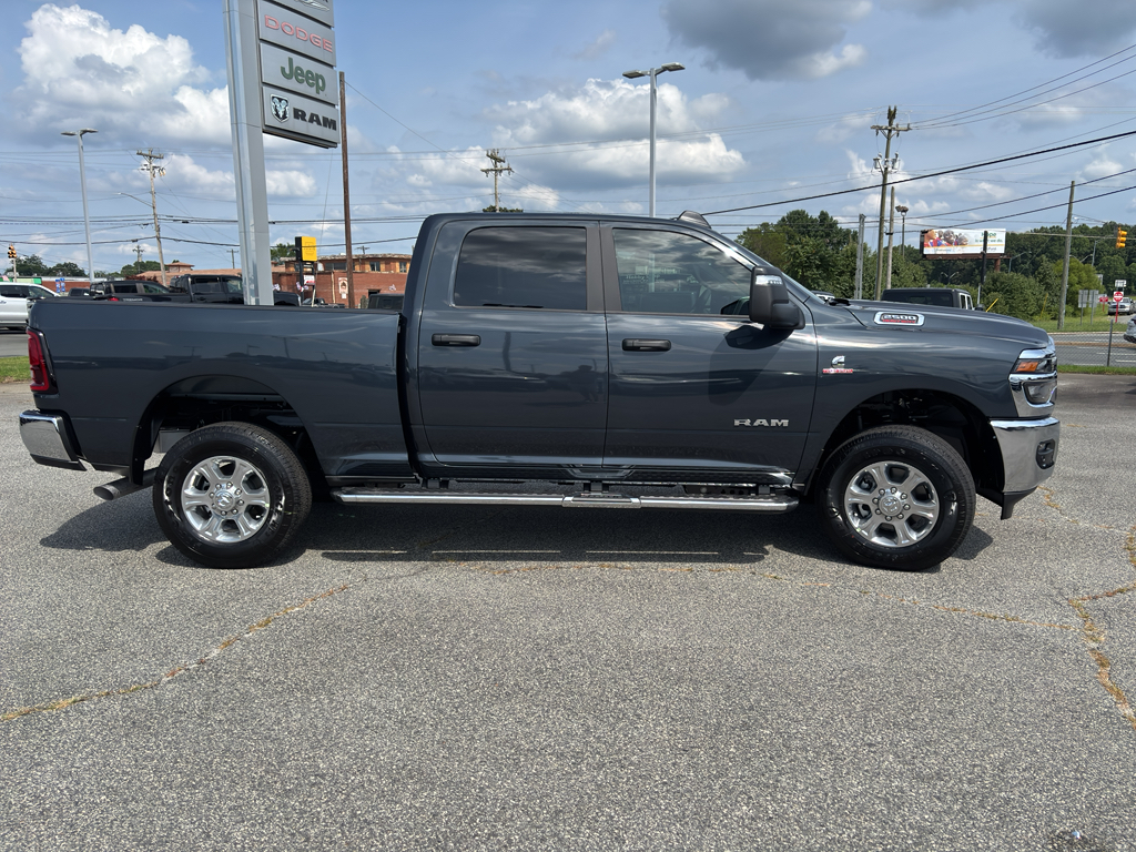 2025 Ram 2500 Big Horn photo 9
