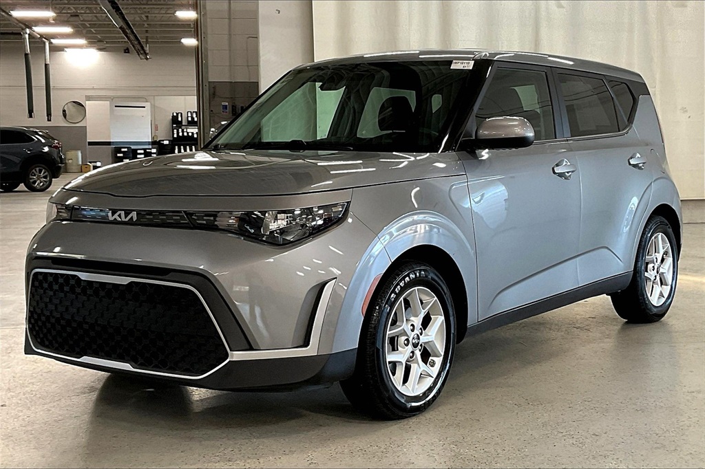 2023 KIA SOUL - Image 11