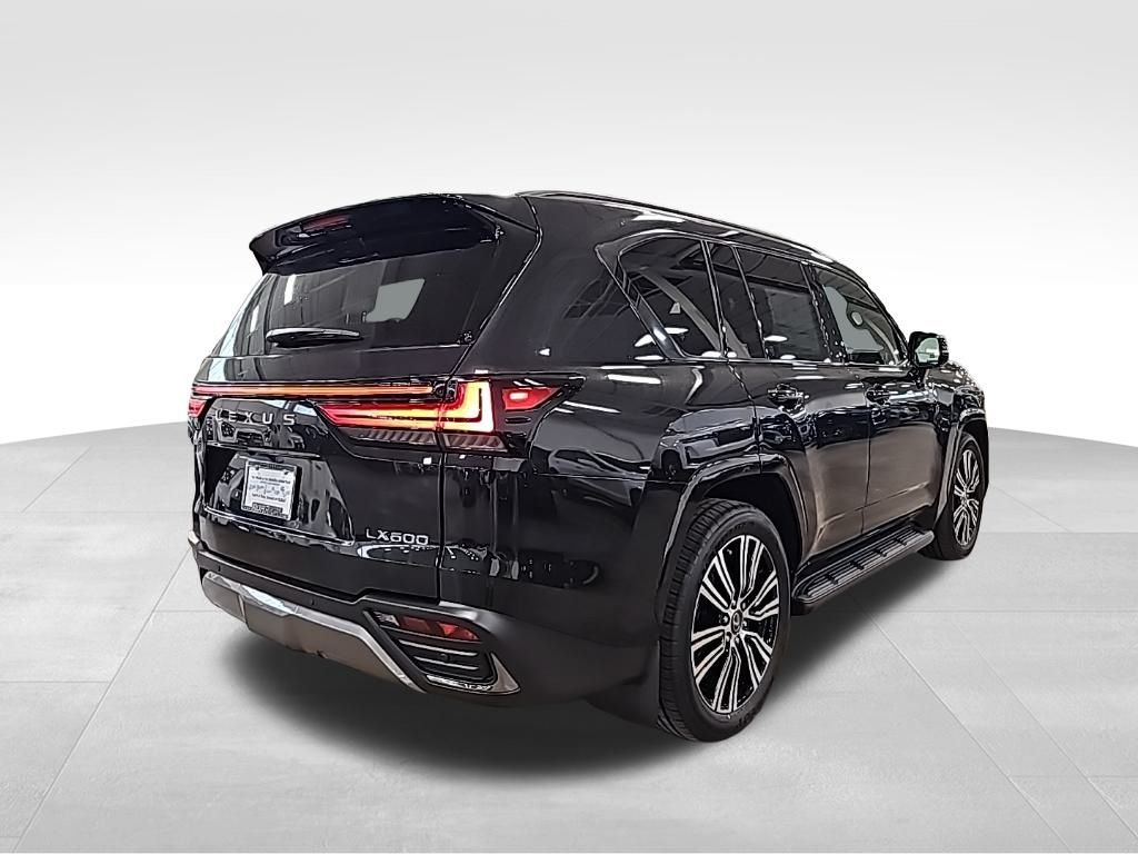 2024 Lexus LX 600 Luxury photo 6