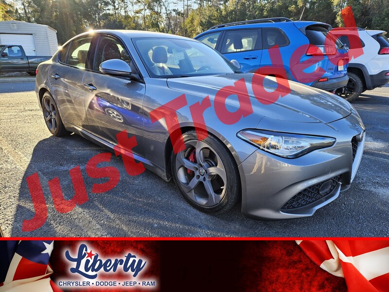 2018 Alfa Romeo Giulia Sport's photo