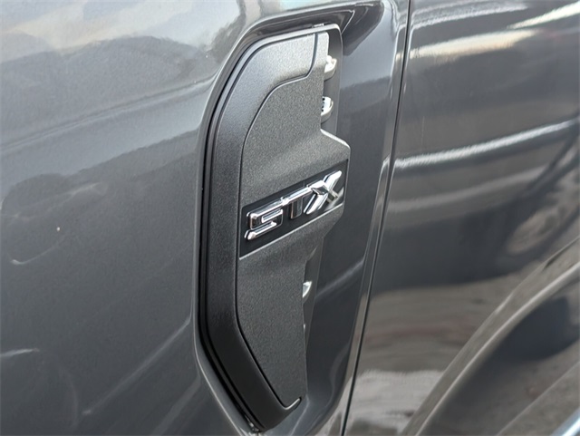 2025 Ford Ranger XL photo 4