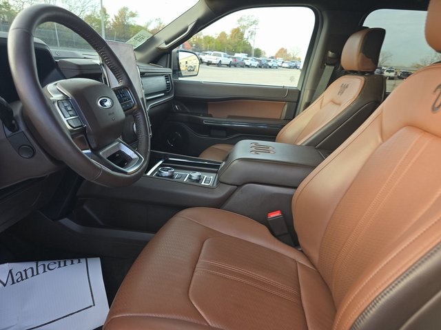 2024 Ford Expedition King Ranch photo 2