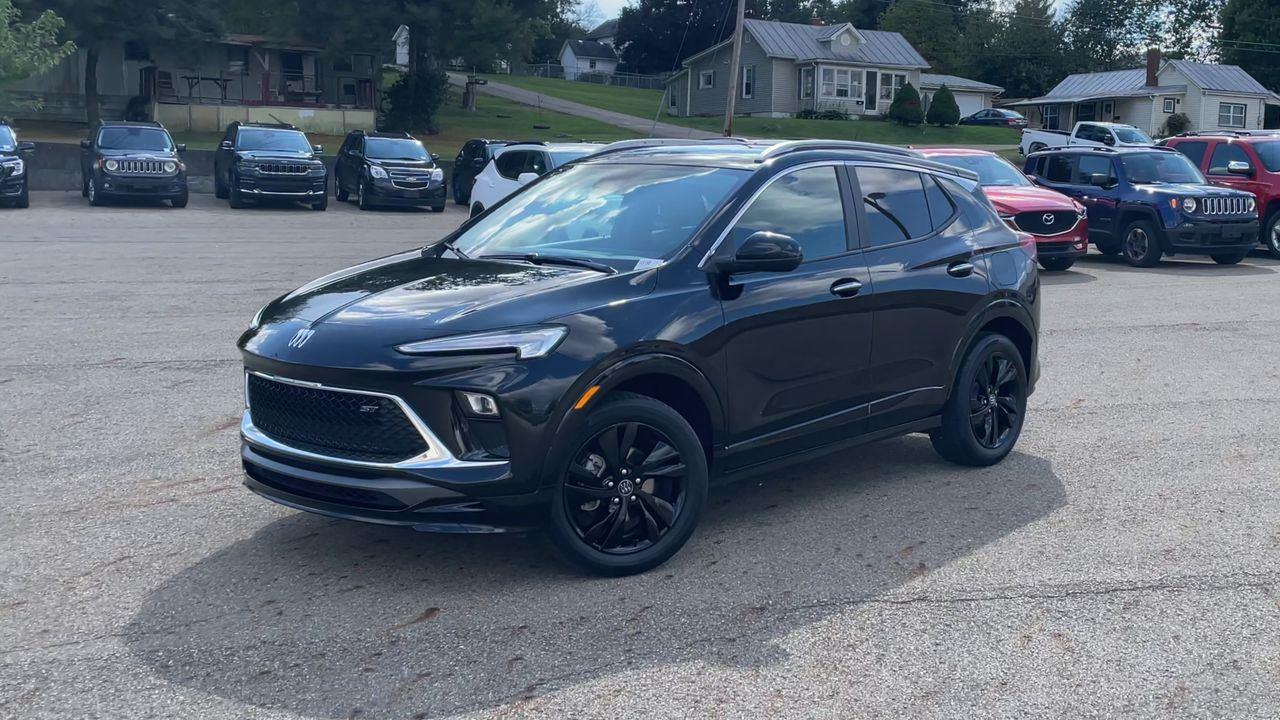 2024 Buick Encore GX Sport Touring photo 4