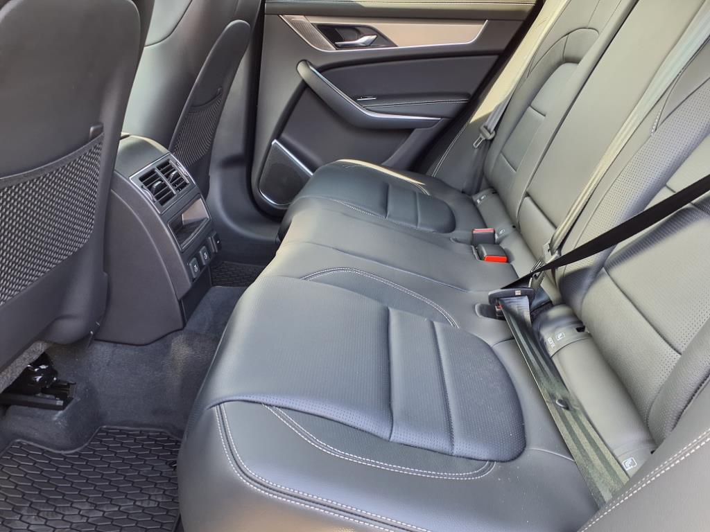 2026 Jaguar F-PACE P250 R-Dynamic S photo 5