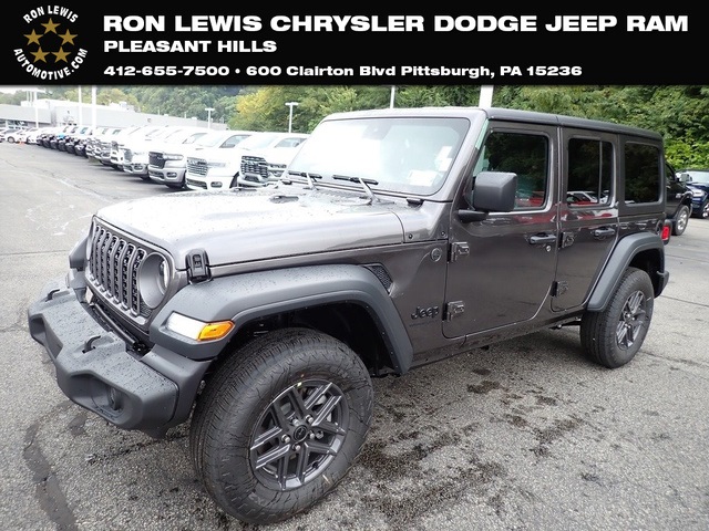 2025 Jeep Wrangler 4-Door Sport S's photo