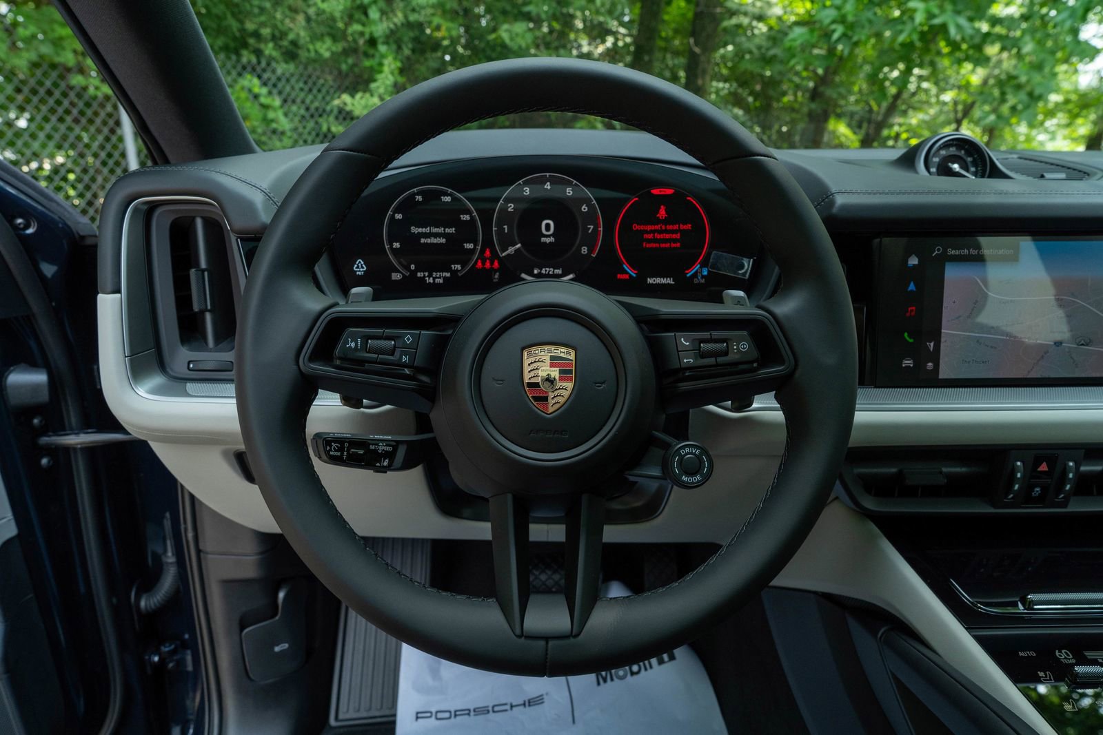 2025 Porsche Cayenne Base photo 26